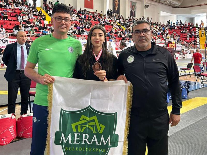MERAM BELEDİYESPOR KULÜBÜ | MERAM BELEDİYESPORLU AZRA MİLLİ TAKIM’DA